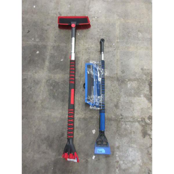 2 Telescoping Snow Brushes - Customer Returns
