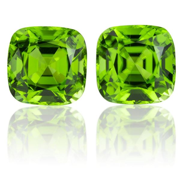 Natural Cushion Green Peridot Pair 17.56 Ct {VVS}