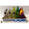 Image 1 : FLAT OF ASSORTED DECORATIVE BOTTLES