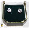 Image 1 : ESTATE SOLITAIRE EARRINGS IN BOX