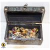 Image 1 : TREASURE TRUNK WITH OLD BUTTONS