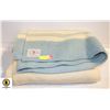Image 1 : VINTAGE WOOL FULL SIZE WITNEY BLANKET