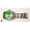 Image 1 : NEW GREEN FACED MENS WATCH, ESTATE