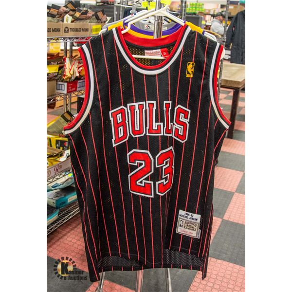 MENS XL "MICHAEL JORDAN" 96-97 JERSEY