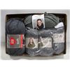 Image 1 : FLAT OF GREY LOOPS AND THREADS YARN PLUS