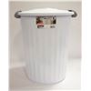 Image 1 : STERILITE UTILITY GARAGE CAN WITH LID WHITE
