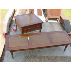Lot/2 - Matching Coffee & End Table