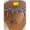 Image 3 : Mid to Late 18th Century Hand Carved Wooden Chair 19Lx20Dx40H