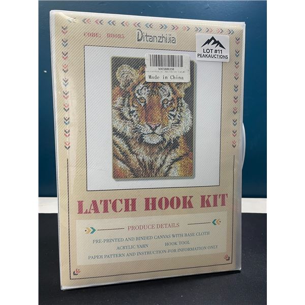 Lot of 1 Latch Hook Kit - Tiger Design - Large 31 x 22 inch