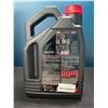 Image 2 : Lot of 1 Jug of Motul 5100 4T 15W-50 4-Stroke Motor Oil - 4L Jug