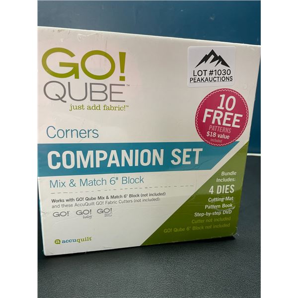 Lot of 1 Go! Qube Corner Companion Set - For Crafters