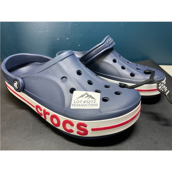 Lot of 1 Pair of Crocs - Size 9M or 11W