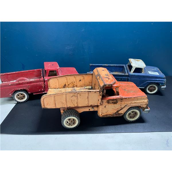 Lot of 3 Vintage Tonka Trucks - Used