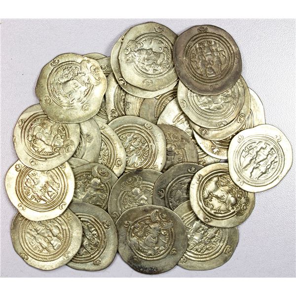 SASANIAN KINGDOM: Khusro II, 591-628, LOT of 29 silver drachms