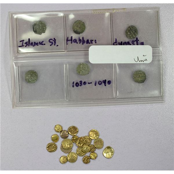 SOUTH INDIA: LOT of 20 gold fanams