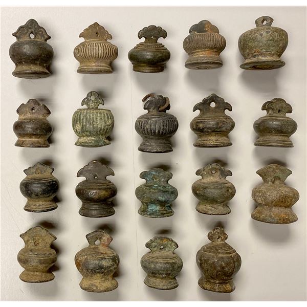 VIET NAM: LOT of 19 bronze weights