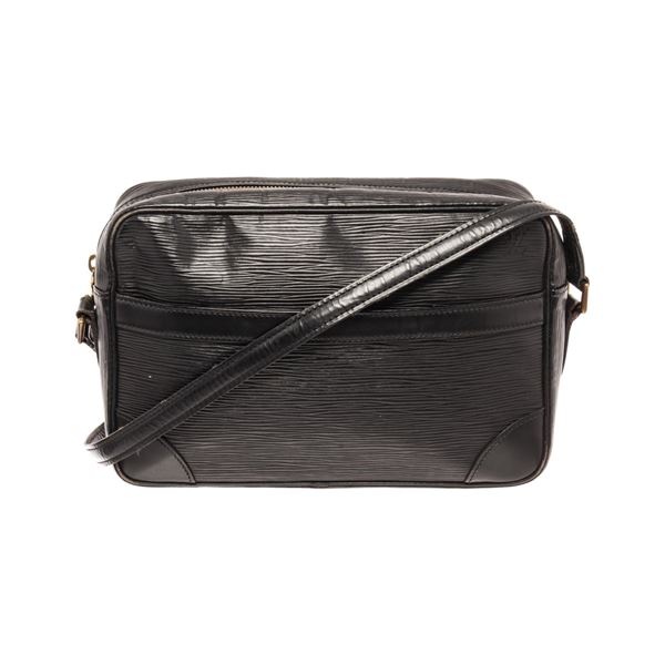 Louis Vuitton Trocadero Crossbody Black Epi