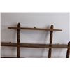 Image 2 : Wooden Wall Shelf - 17" x 25 1/4"
