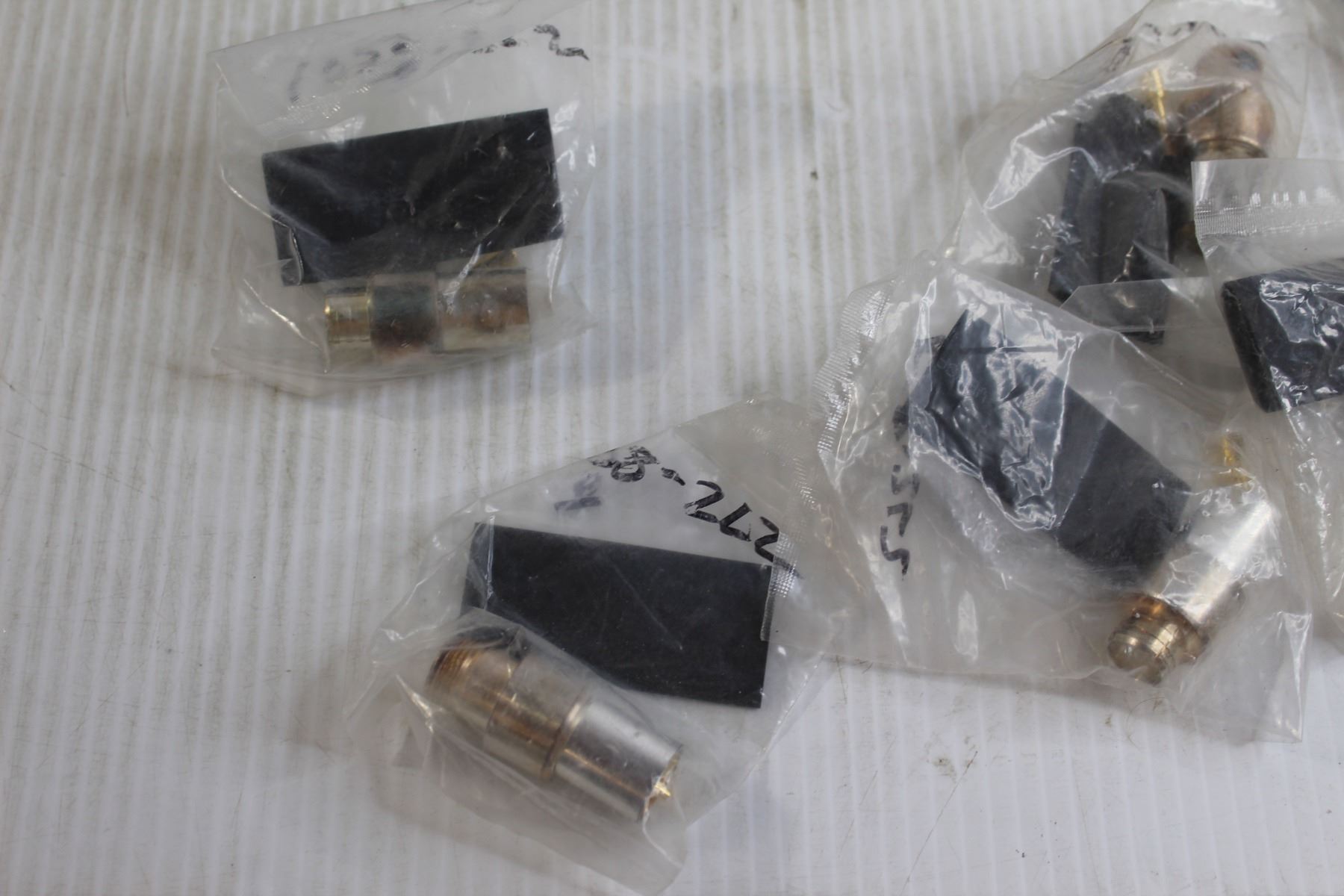 DMC HX4 M22520 5-01 Crimping Tool with Attachments - Bodnarus Auctioneering