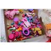 Image 5 : Barbie Dolls - Doll Accessories - Sticker Book