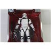 Image 2 : Star Wars - Elite Series - Squad Leader Storm Trooper Figure (NIB)