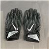 Image 2 : PAIR OF AUTOGRAPHED FOOTBALL GLOVES