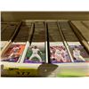 Image 2 : BOX OF ASSORTED BASEBALL CARDS