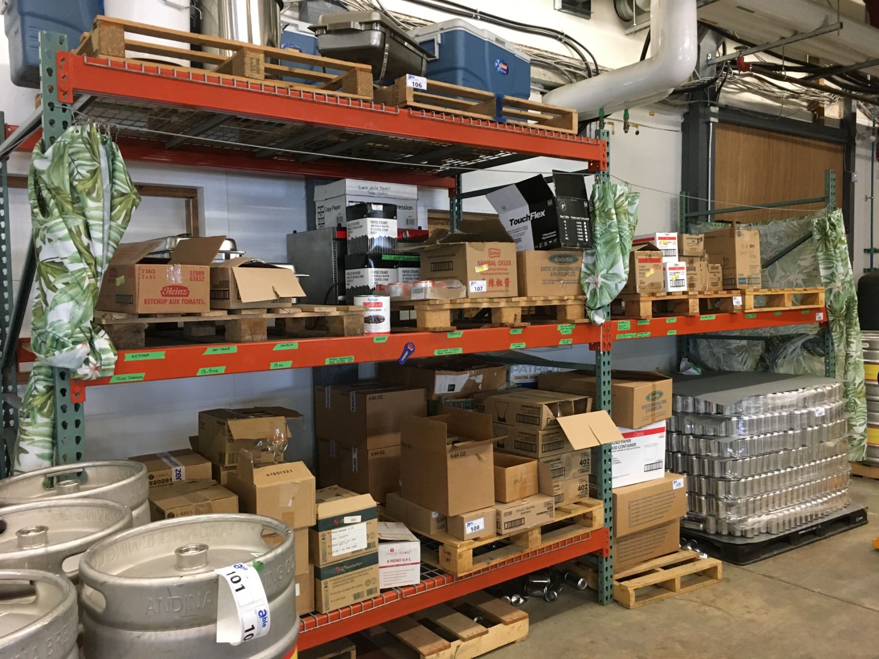 *LD* 2 SECTIONS OF ORANGE & GREEN PALLET RACKING-APPROX 16FT ACROSS X ...