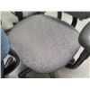 Image 7 : Qty 7 Rolling Office Chairs - Some w/ Arms, Misc Conditions