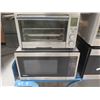 Image 4 : Qty 6 Microwave & Toaster Ovens: Frigidaire, Crux, GE, Panasonic Inverter, etc