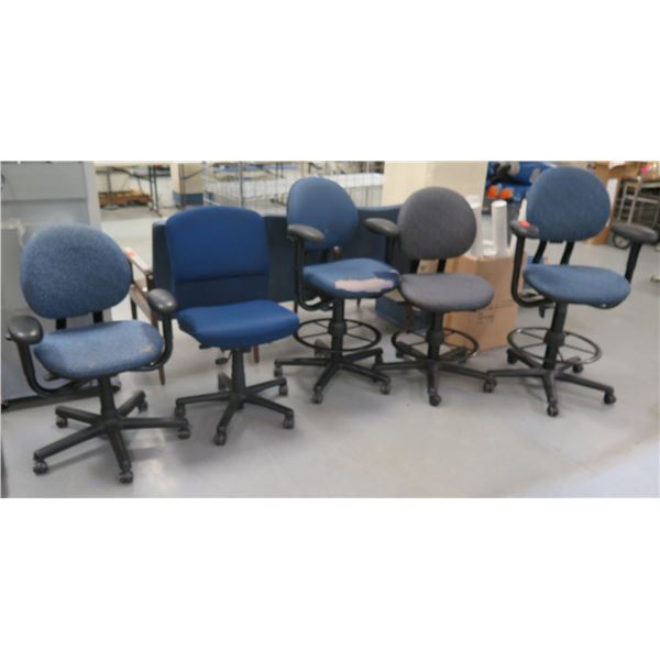 Qty 5 Rolling Office Chairs - Some w/ Arms, Misc Conditions