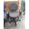 Image 8 : Qty 3 Rolling Office Chairs - Some w/ Arms, Misc Conditions