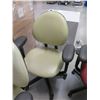 Image 8 : Qty 4 Rolling Office Armchairs, Misc Conditions