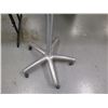 Image 4 : Welch Allyn Monitor w/ Basket on Rolling Stand