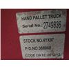 Image 6 : Hand Pallet Truck 4YX97 (needs repair)