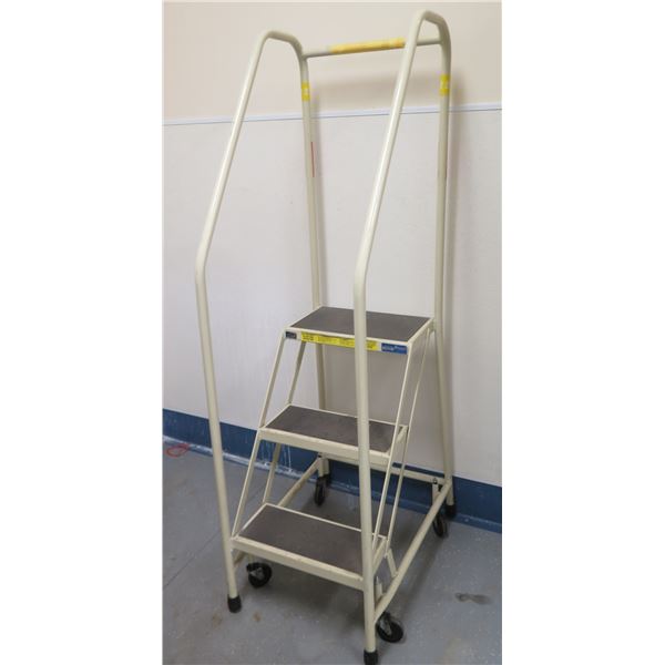 Gillis 3-Step Rolling Safety Ladder