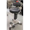 Image 1 : Stryker SurgiStool II Hydraulic Medical Chair