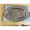 Image 3 : Grande buffet stainless steel plate and 4 plates