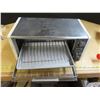 Image 2 : Black & decker easy clean toast-R-oven/broiler