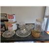 Image 1 : lot of glassware + 2 rogers pails