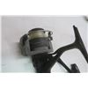 Image 2 : Shimano R2000 fishing reel