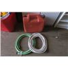 Image 1 : jerry can and 2 garden hoses