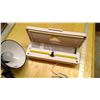 Image 2 : Desk lamp and Vacuum sealer