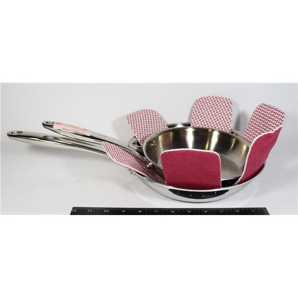 10 AND 8IN THE PAMPERED CHEF PANS