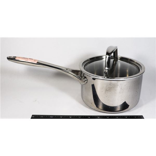 2.8L THE PAMPERED CHEF POT WITH LID