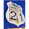 Image 2 : HOME DÉCOR : Single Sided Tin Calendar Sign ( 15-1/4"H x 13"W) (SEE PICS!)