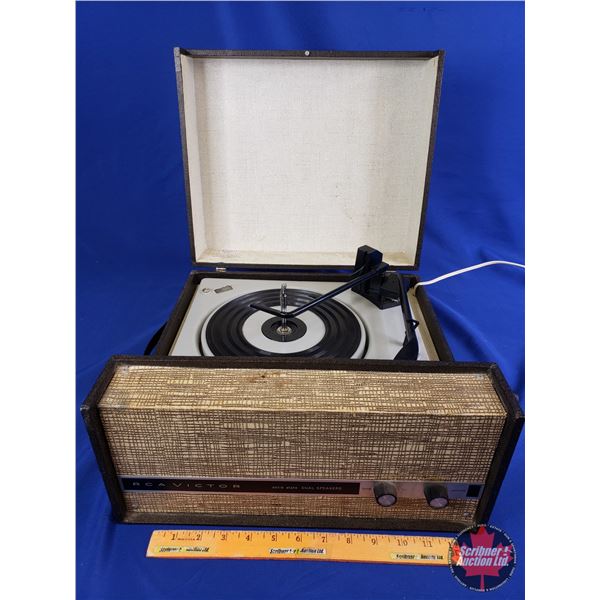 RCA Victor Record Player Model VA-68X (Needs Work) (7 H x 15 W x 16 D) (SEE PICS!)