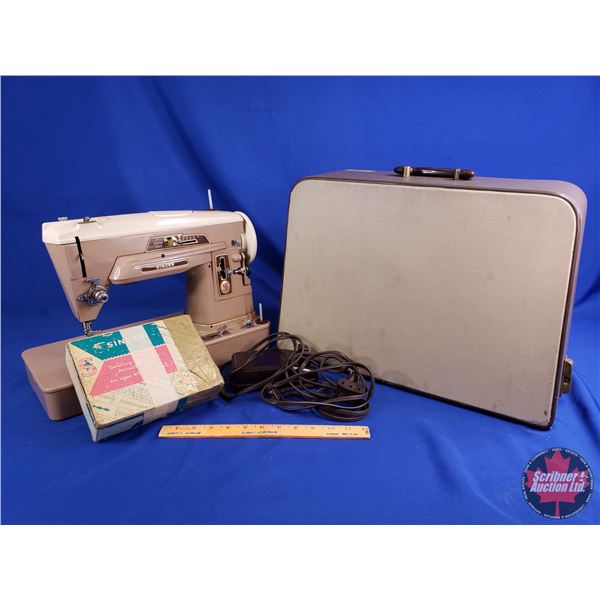 Electric Singer Sewing Machine w/Case (Case Measures : 14 H x 6-1/2 W x 19 D) (SEE PICS!)