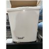 Image 1 : Lot of 3 wall mounting waste baskets