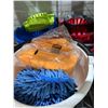 Image 2 : Lot of 8 mop / cleaning buckets and mop heads